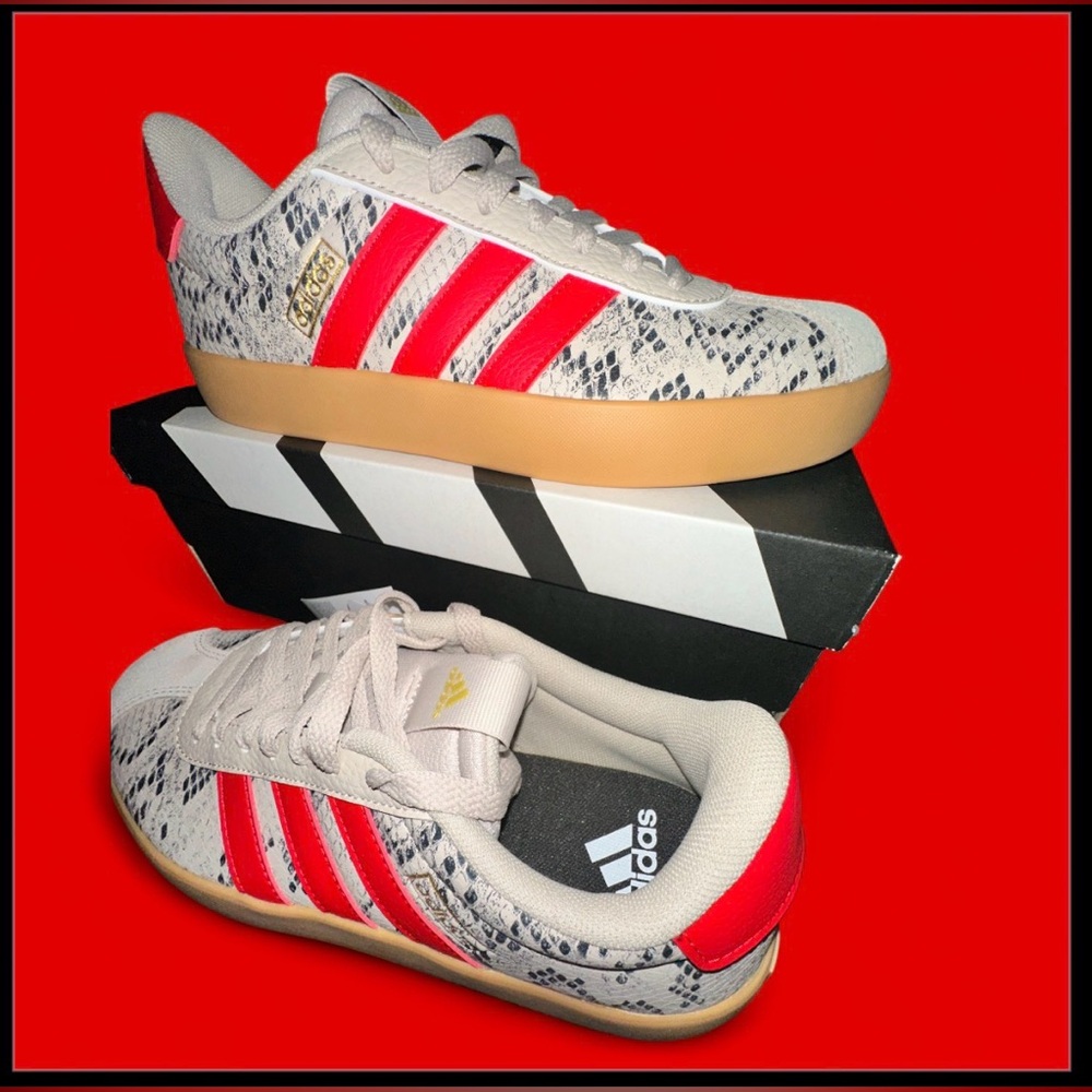 ADIDAS VL Court 3.0 Women’s Size 8